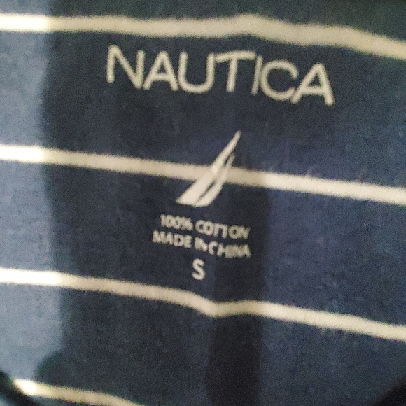 NAUTICA Beau t-shirt rayé bleu et blanc avec logo tissé au devant - Picture 5 of 7